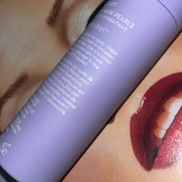 🫧 🧖🏻‍♀️🫧• 🫦 Florence x Clutchin’ Pearls… Vibes 🫦 - Picture 4 of 5